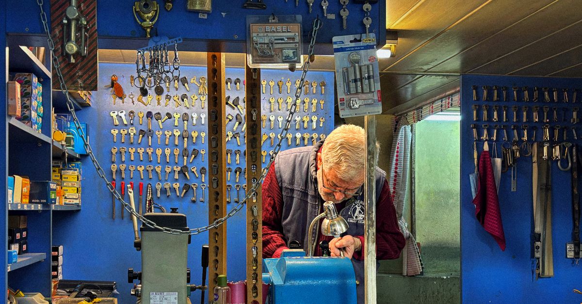 Home Rekey Service — Englewood Locksmith Corp
