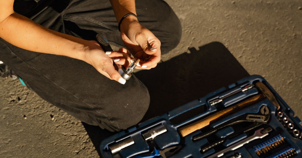 locksmith service technician — Englewood Locksmith Corp